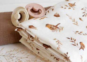 Swaddle (hydrofiele doek) taupe en bruine vogeltjes print